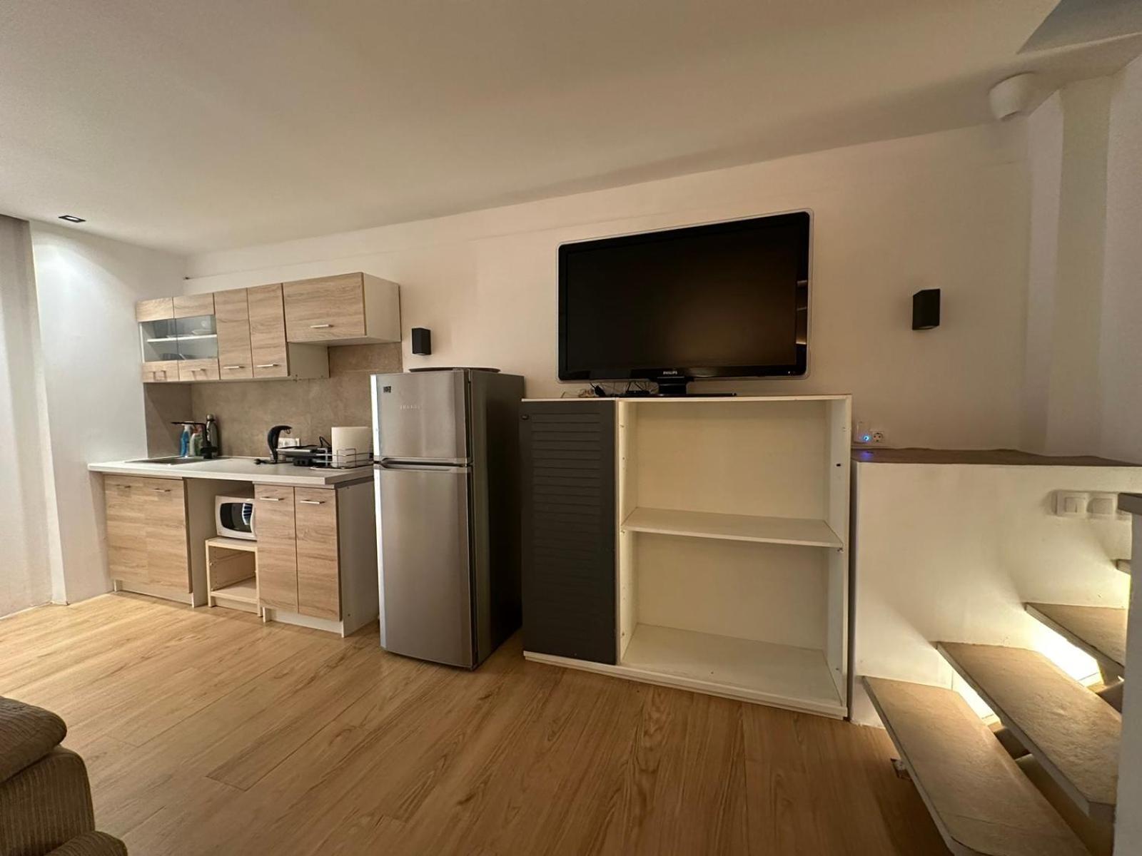 Green Spot Apartments Athena Bagian luar foto
